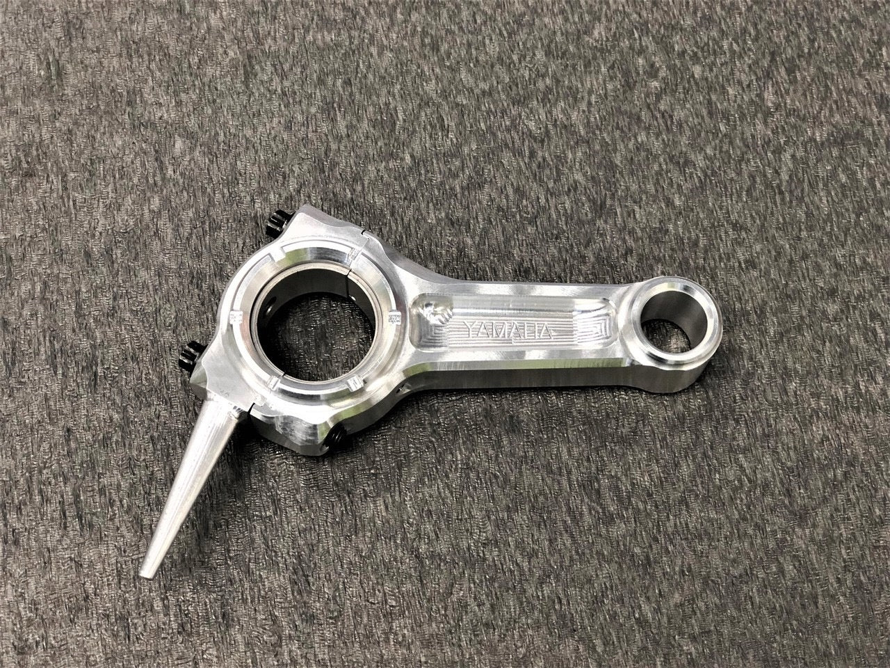 ZR 120 & 200/SRX 120 & SNOSCOOT/MXZ 120 & 200 BILLET CONNECTING ROD